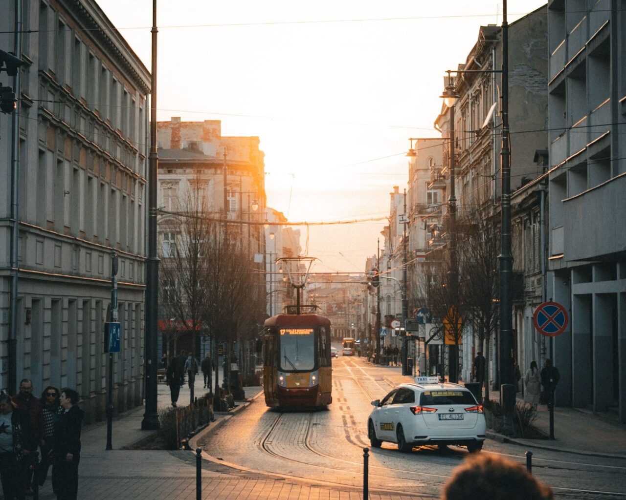 Pompy ciepła Łódź — ile kosztuje montaż i jak dobrać moc do domu?